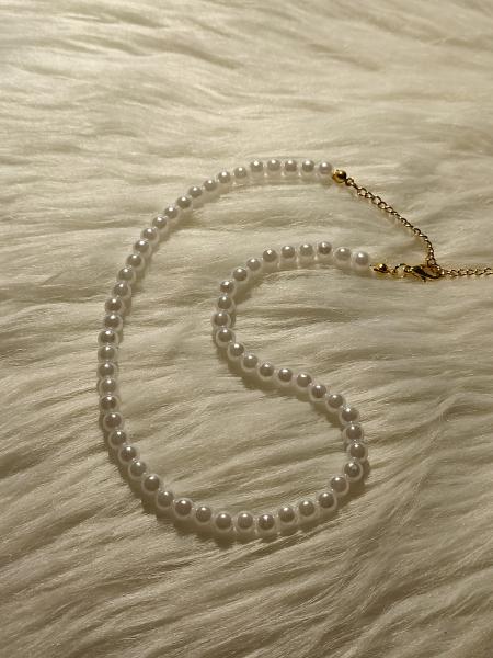 Perlenkette weiß